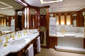 bagno dello yacht Be Mine - Lenora Lurssen yachts